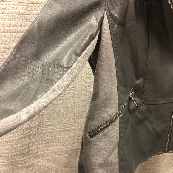 Via Spiga Faux Leather Moto Jacket Grey Size M - Picture 4 of 8